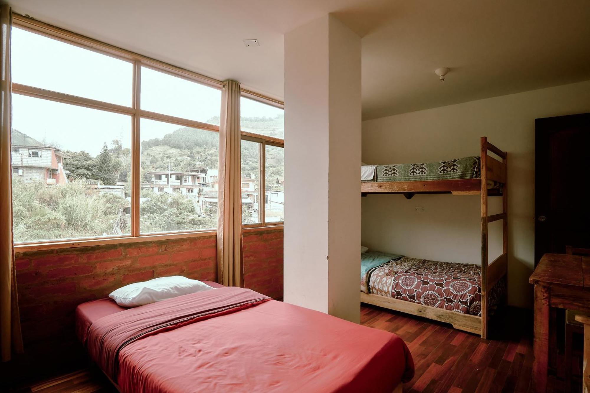 Backpackers-Balcones-River-Lodge Baños Buitenkant foto