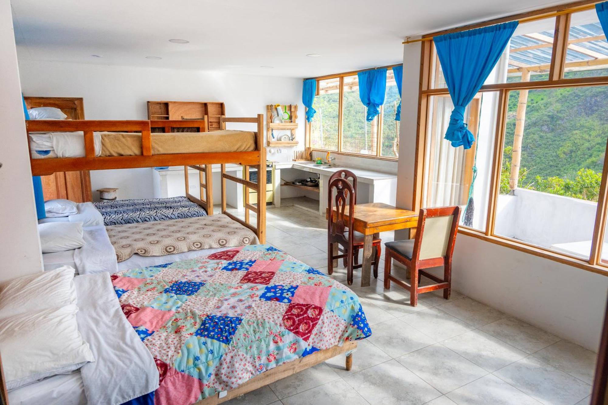 Backpackers-Balcones-River-Lodge Baños Buitenkant foto